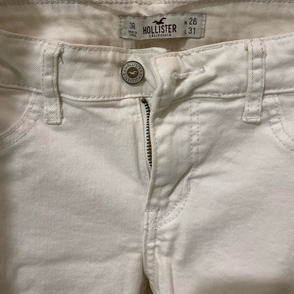 *MOVING SALE* HOLLISTER white jeans - Picture 3 of 4